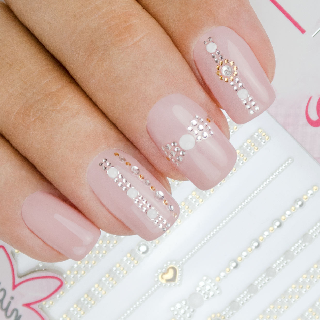 Deluxe Nail Art Sticker 8 - Lovely Heart